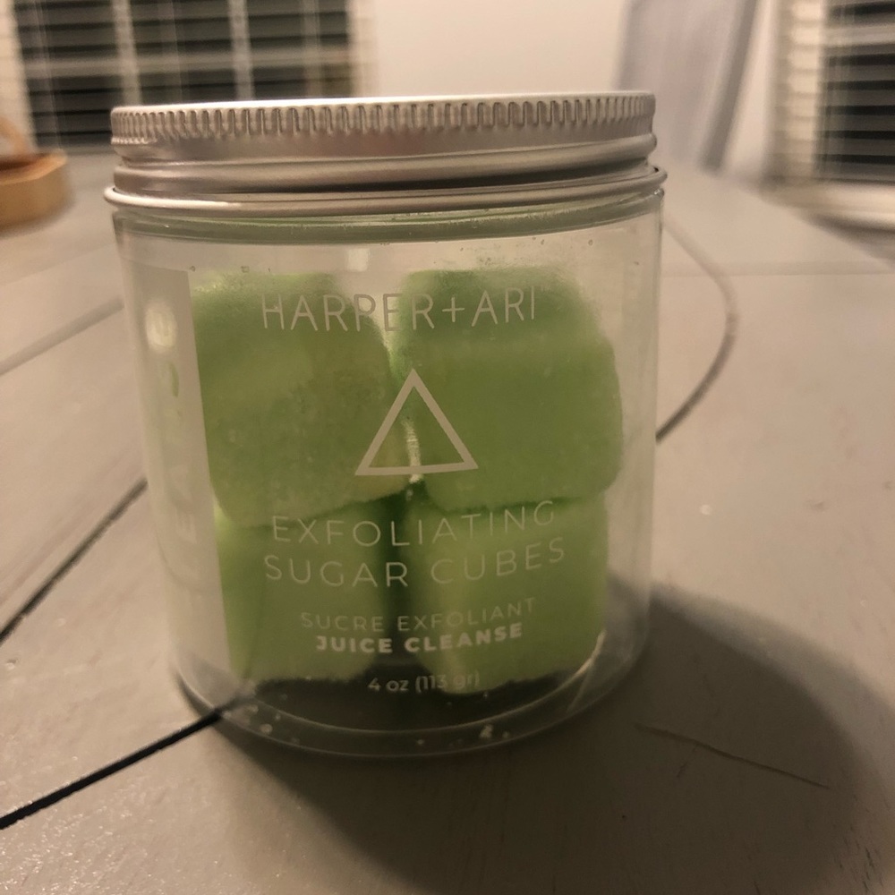 Harper & Ari Exfoliating Cubes